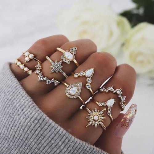 Edary Vintage Multi Size Ring Sets Gold  Crystal Stacking Knuckle Rings Boho Mid Ring for Women and Girls(10 PCS)