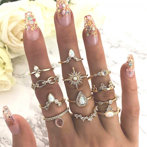 Edary Vintage Gold Ring Sets Sun Knuckle Rings Multi Size Crystal Stacking Hand Accessories for Women and Girls（12PCS）