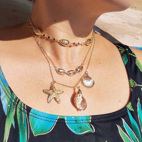 Boho Shell Pendant Necklace Gold Starfish Beach  Layered Necklaces Chain Seashell Jewerly for Women and Girls