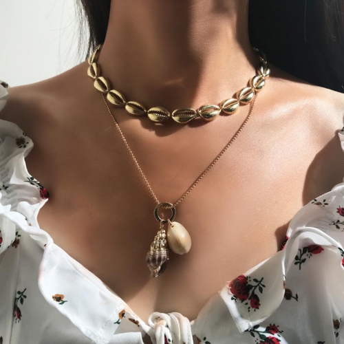 Boho Layered Necklaces Gold Seashell Pendant Necklace Chain Summer Beach Choker Jewerly for Women and Girls