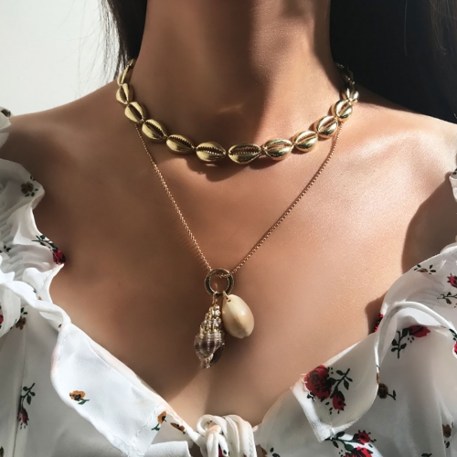 Boho Layered Necklace Gold Seashell and Conch Pendant Necklaces Shell Choker Jewelry for Women and Girls