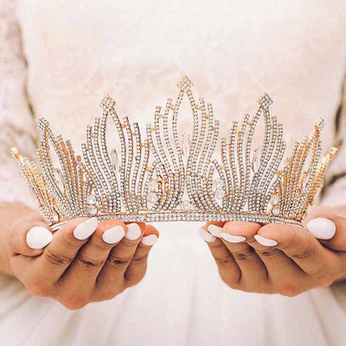Unicra Crowns and Tiaras Crystal Gold Vintage Queen Crown Rhinestone Bridal Wedding Tiara Prom Hair Accessories for Women and Girls