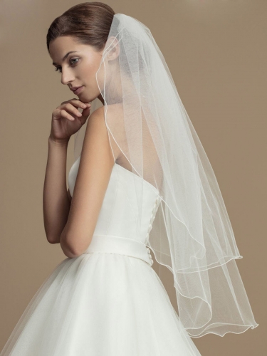 Unicra 2 Tier Bride Wedding Veil Short Bridal Veil with Comb Pencil Edge Bachelorette Party veil for Women