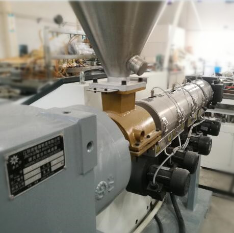 HUSU New Extrusion Machine Assembly