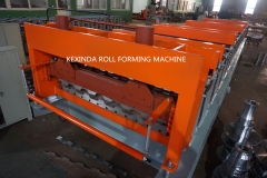 Placa de transporte roll formando máquina do painel do carro roll formando máquina