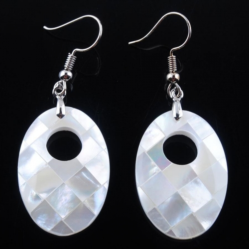 MOP89 Oval Mother of Pearl Ivory White Shell Dangle Earrings