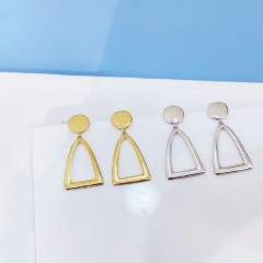 9EL14B Plain Sterling Silver Triangle Stud Earrings