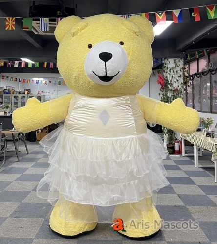 2m/2.6m/3m Huge Inflatable Girl Bear Costume with Wedding Dress Adult Wearable Blow Up Mascot for Events