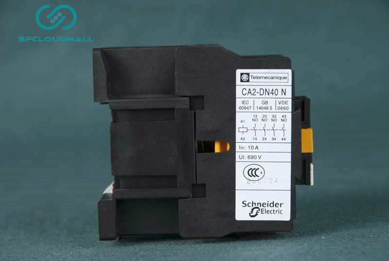 Schneider control Relay CA2DN40Q5N AC380V