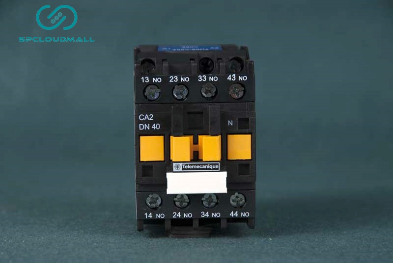 Schneider control Relay CA2DN40Q5N AC380V