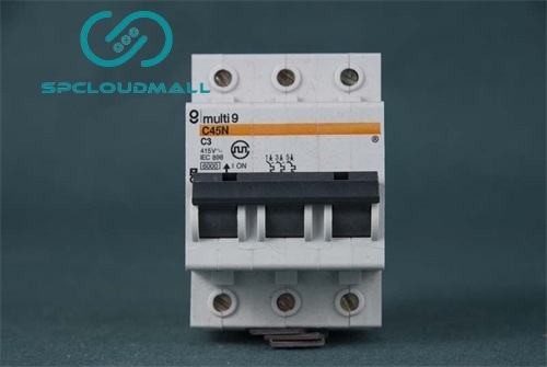Schneider breaker C45N3PC3A