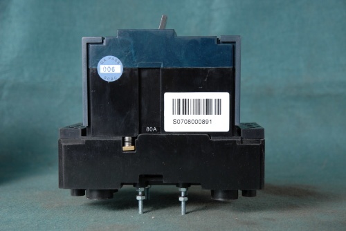 SIEMENS BREAKER SVT8208-2BA03-0AF0