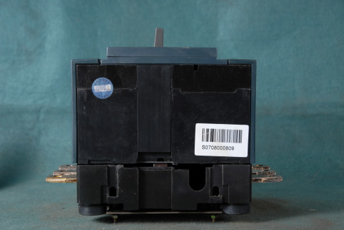 SIEMENS BREAKER 3VT8320-2BA03-0AF0