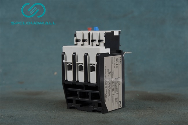 FUJI ELECTRIC OVER HEAT PROTECTIVE RELAY  TK-E2  (TK51EW-C)24-36A  TRIP 10A