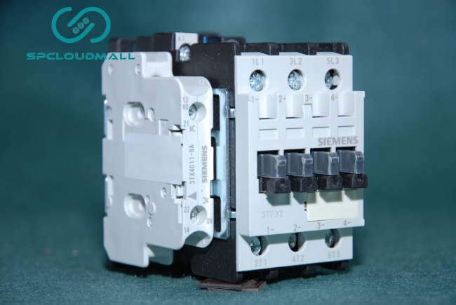 SIEMENS CONTACTOR 3TF32 11-0XM0  1NO+1NC