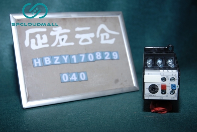 SIEMENS OVER LOAD RELAY 3AU59 40-0G  0.4-0.63A