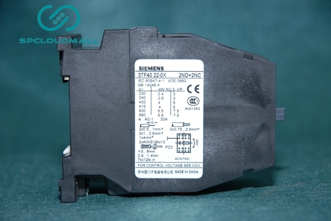 SIEMENS CONTACTOR 3TF40 22-0XM  2NO+2NC