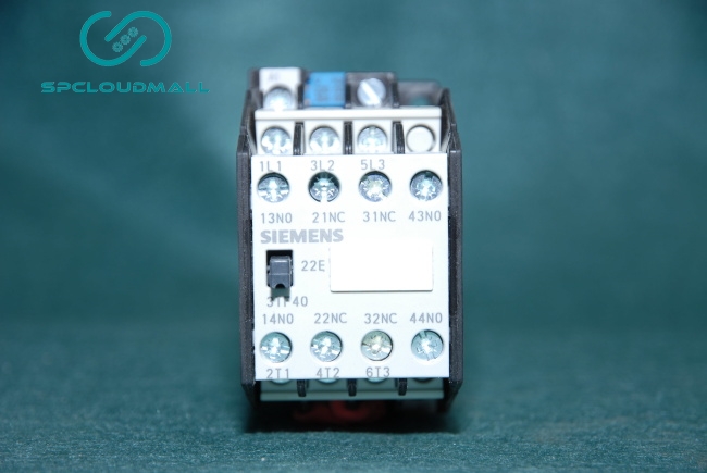 SIEMENS CONTACTOR 3TF40 22-0XM  2NO+2NC