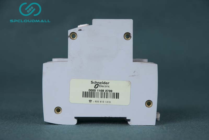 SCHNEIDER BREAKER AJV10A