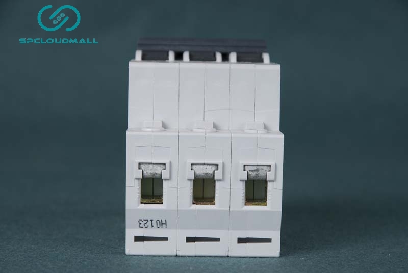 SCHNEIDER BREAKER  C45N3PC1A