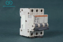 SCHNEIDER BREAKER  C65a3PC50A