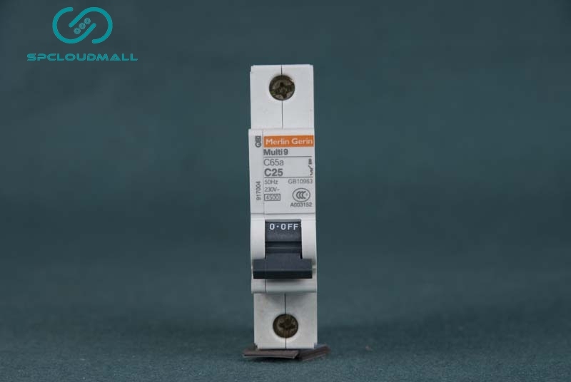 SCHNEIDER BREAKER  C65a1PC25A