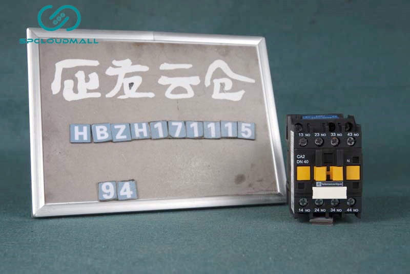 SCHNEIDER CONTROL RELAY  CA2DN40M5N AC220V