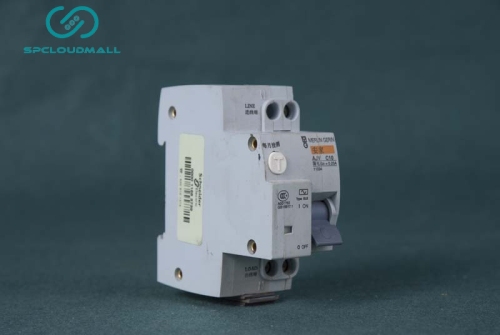 SCHNEIDER BREAKER AJV10A