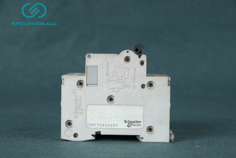SCHNEIDER BREAKER  C65a3PC50A