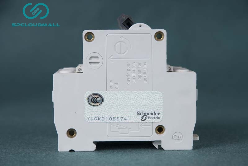 SCHNEIDER BREAKER  C45N3PC3A