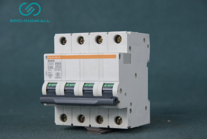 SCHNEIDER BREAKER C65H4PC20A