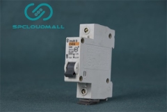 SCHNEIDER BREAKER C45N1PC40A