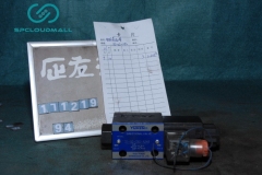 YUKEN DIRECTIONAL VALVE D5-02-2B2-A240