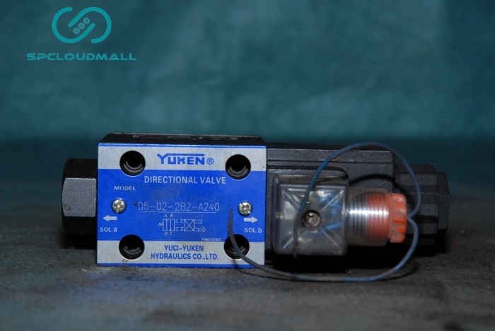YUKEN DIRECTIONAL VALVE D5-02-2B2-A240