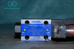 YUKEN DIRECTIONAL VALVE D5-02-2B2-A240