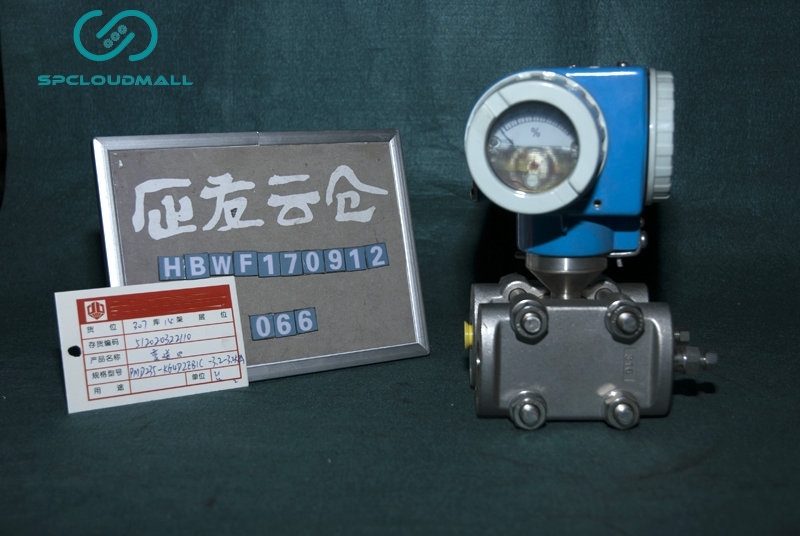 E+H DIFFERENTIAL PRESSURE TRANSDUCER PMD235-KG4D2EB1C Δp:-10-10KPA Pmax :14MP