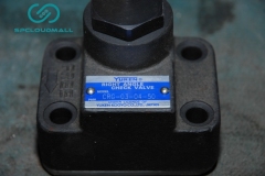 YUKEN RIGHT ANGLE CHECK VALVE CRG-03-04-50