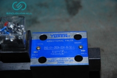 YUKEN DIRECTIONAL VALVE DSG-01-2B2A-D24-N-50L