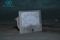 TACHOMETER 69L9