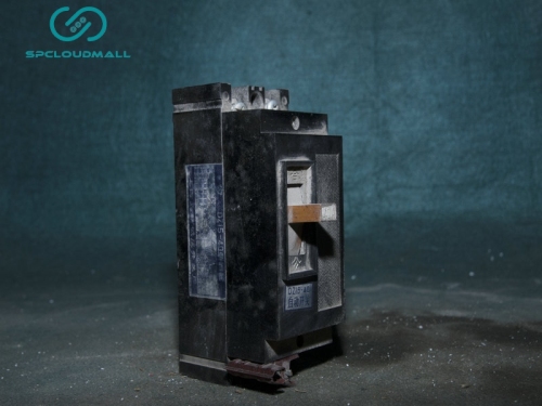 BREAKER DZ15-40 220V