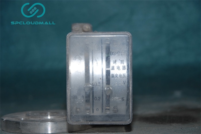 TIME-DELAY RELAY  DS-21