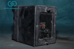 VOLTAGE RELAY DJ-122A