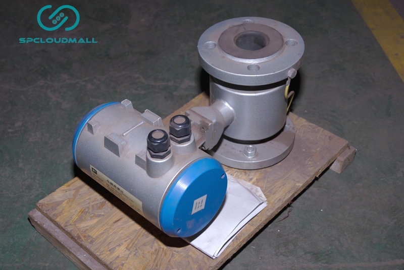 ELECTOMAGNETIC  FLOWMETER IFM4080K DN50