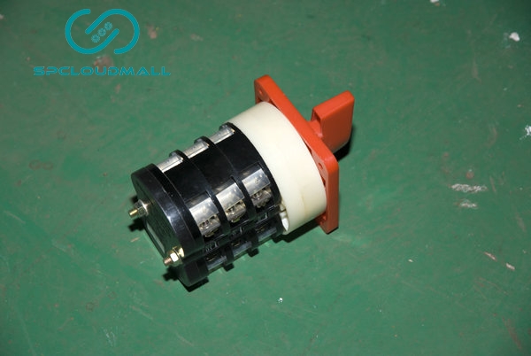 CHANGE OVER SWITCH  LW5-16-3