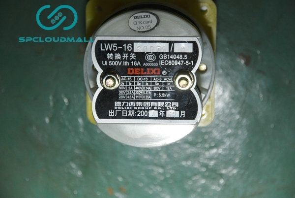 CHANGE OVER SWITCH  LW5-16-C0071-1