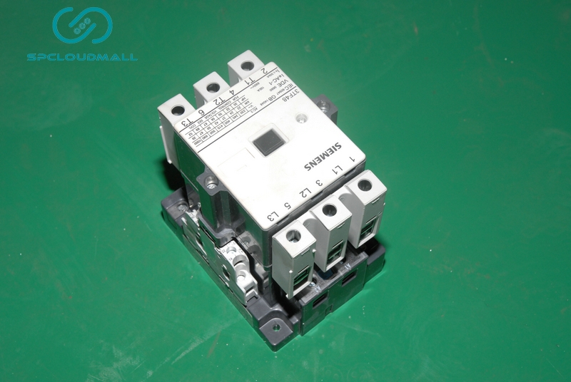 AC CONTACTOR 3TF4822-0XM0