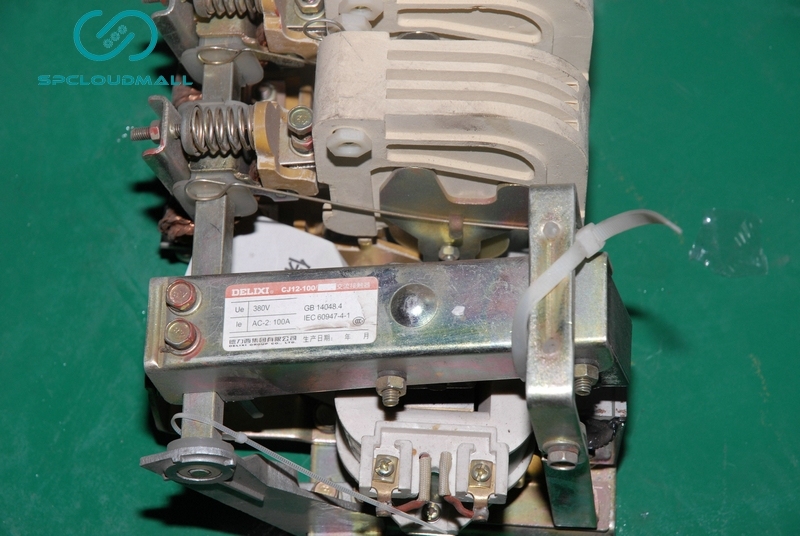 AC CONTACTOR  CJ12-100-3-100A