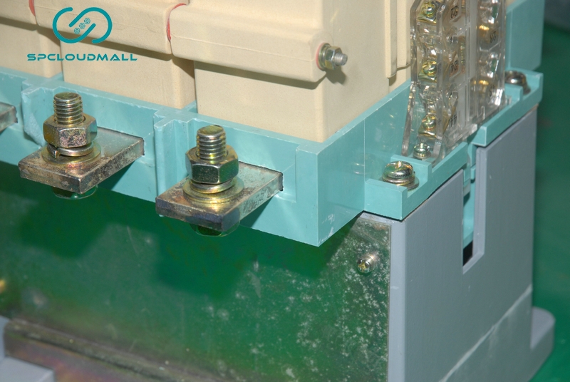 AC CONTACTOR YXC05-630-380V