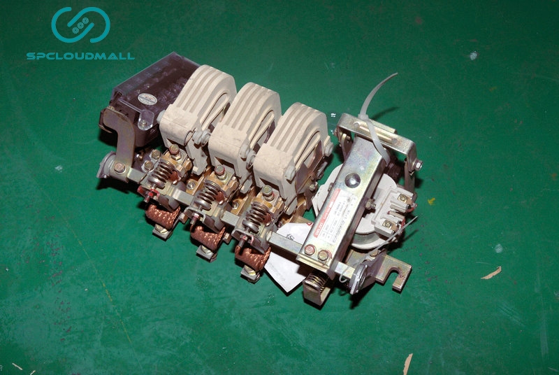 AC CONTACTOR  CJ12-100-3-100A