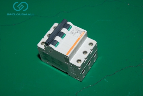 BREAKER C65L-3P-4A